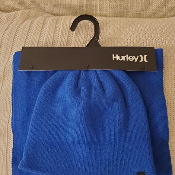 NEW! Hurley New Yorker Beanie & Scarf Set in Coastal Blue. New with tag! - Picture 5 of 12